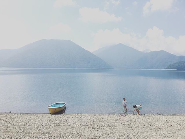 やっと 休暇。9月最初の週末から七五三シーズンスタート。#湖#本栖湖#キャンプ#夏休み#夏の終わり#山梨#富士山見えず#camp#summervacation#ig_japan #lake (Instagram)